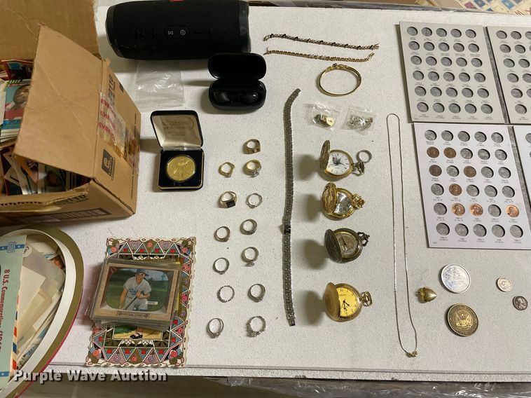 image for item LV9918 Household items