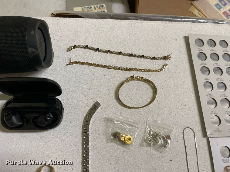 image for item LV9918 Household items