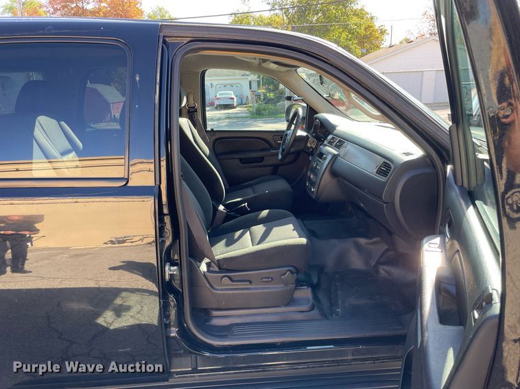 image for item LV9942 2014 Chevrolet Tahoe Police  SUV