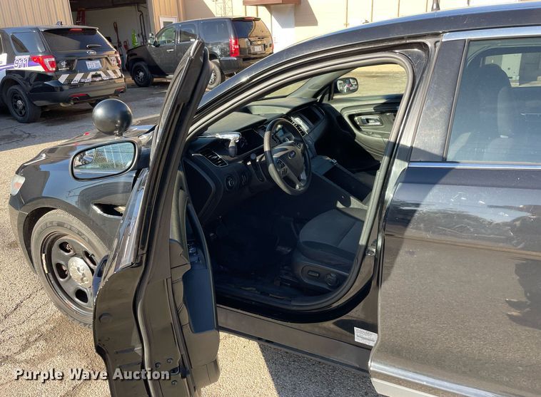 image for item LV9943 2013 Ford Taurus Police Interceptor