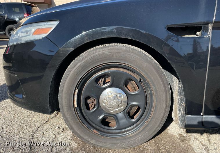 image for item LV9943 2013 Ford Taurus Police Interceptor