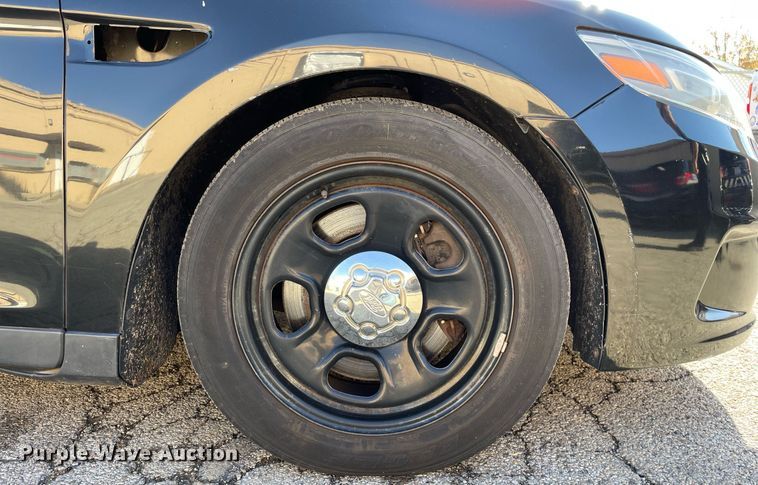 image for item LV9943 2013 Ford Taurus Police Interceptor