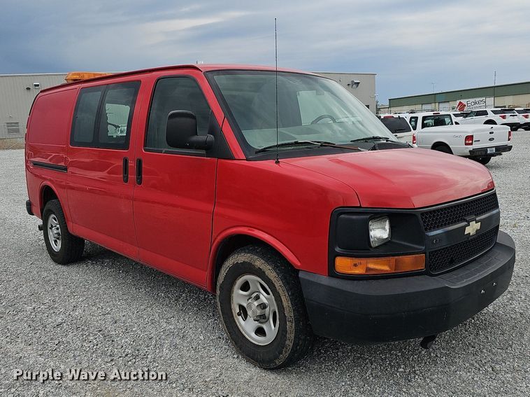 image for item MD9861 2008 Chevrolet Express 1500  van