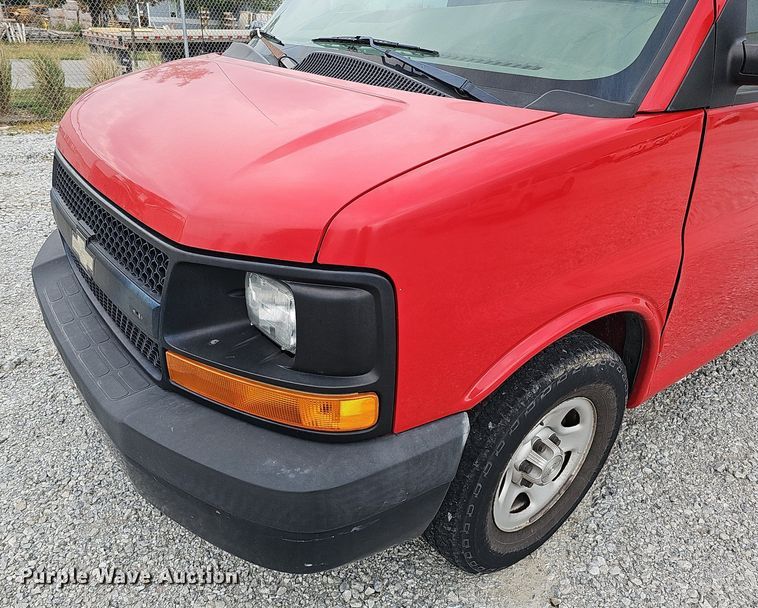 image for item MD9861 2008 Chevrolet Express 1500  van