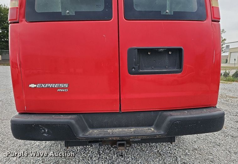 image for item MD9861 2008 Chevrolet Express 1500  van