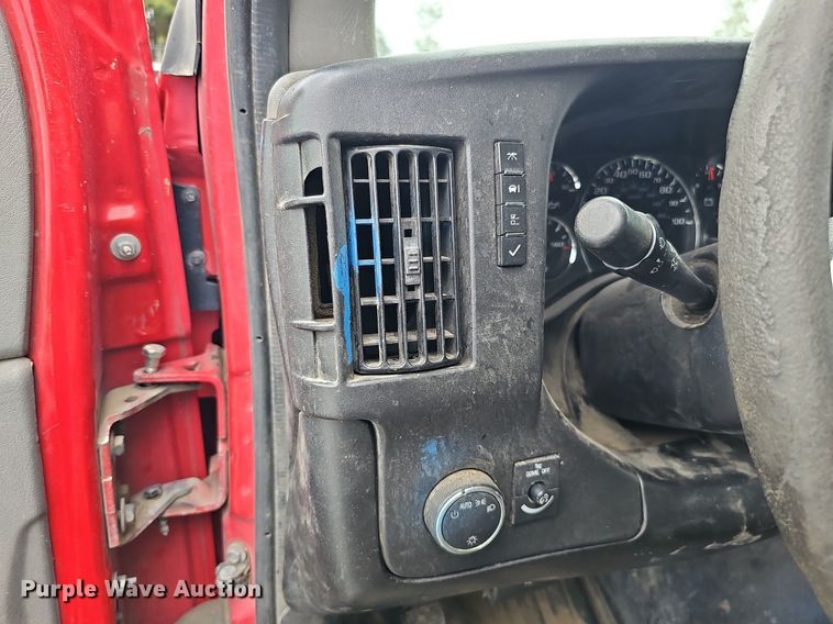 image for item MD9861 2008 Chevrolet Express 1500  van