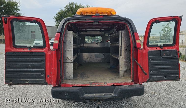 image for item MD9861 2008 Chevrolet Express 1500  van