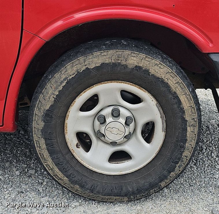 image for item MD9861 2008 Chevrolet Express 1500  van