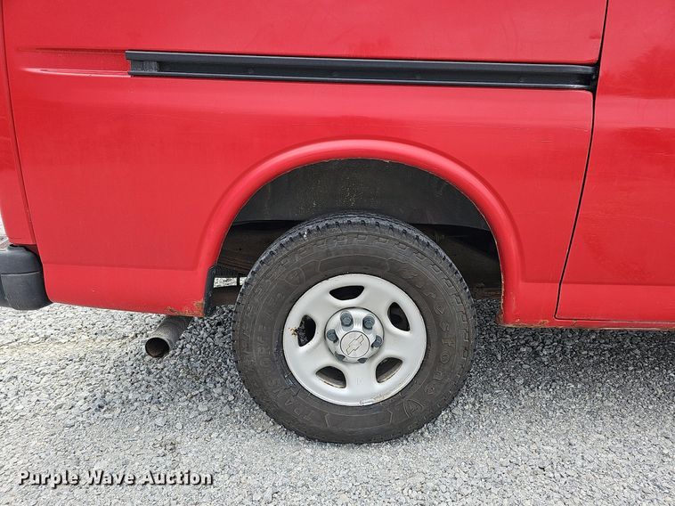 image for item MD9861 2008 Chevrolet Express 1500  van