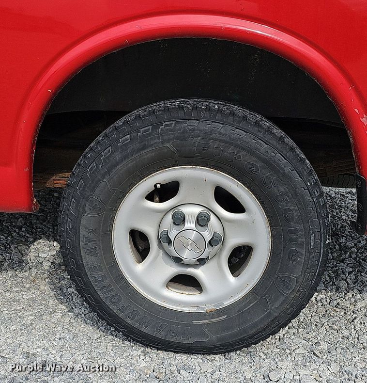 image for item MD9861 2008 Chevrolet Express 1500  van