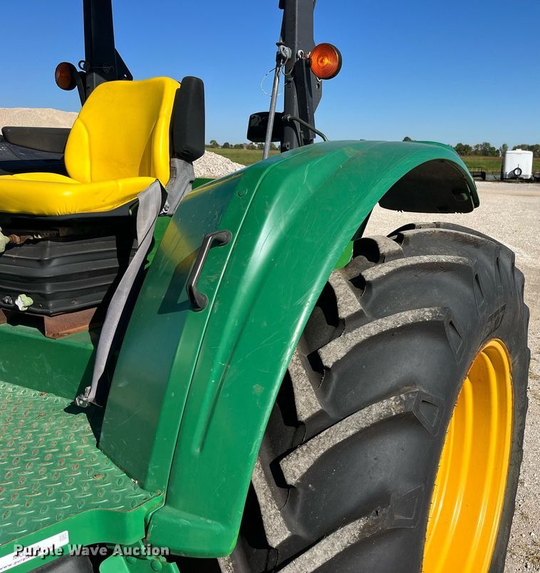 image for item MG9494 John Deere 6615  MFWD tractor