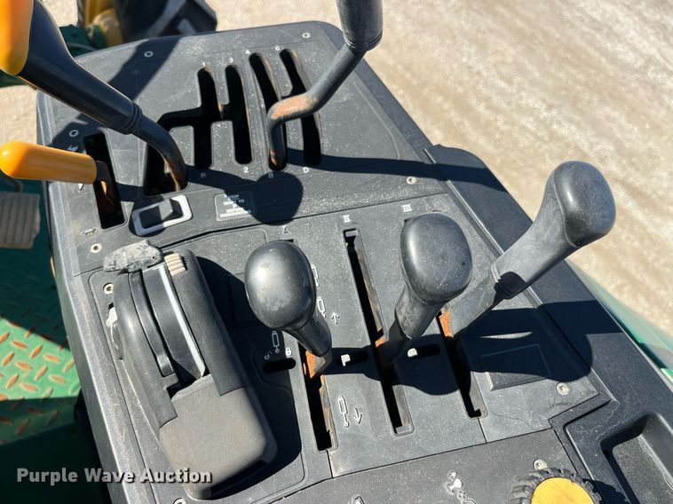 image for item MG9494 John Deere 6615  MFWD tractor