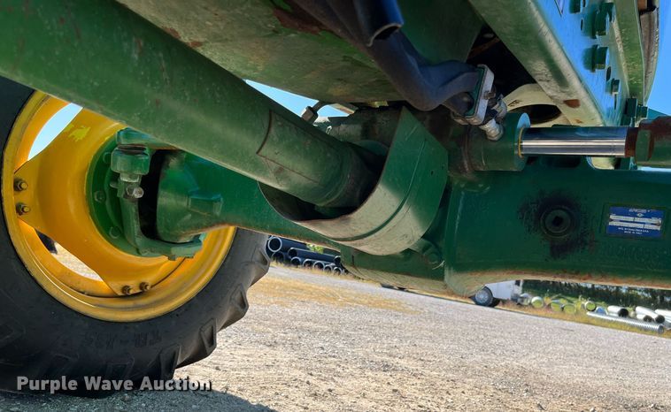 image for item MG9494 John Deere 6615  MFWD tractor