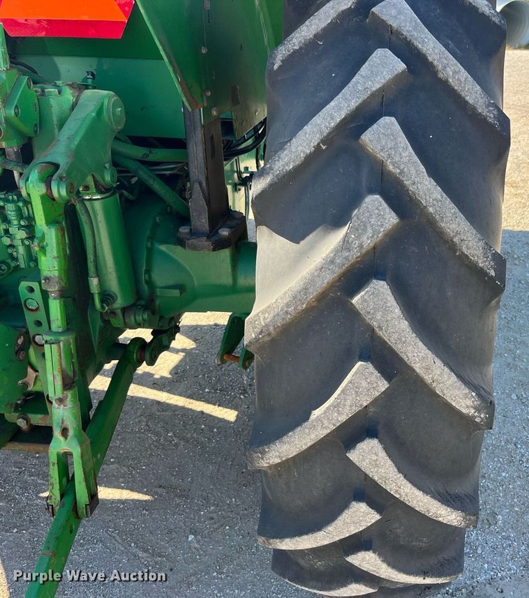 image for item MG9494 John Deere 6615  MFWD tractor