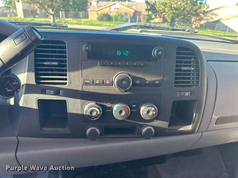 image for item MG9986 2008 Chevrolet Silverado 1500  pickup truck