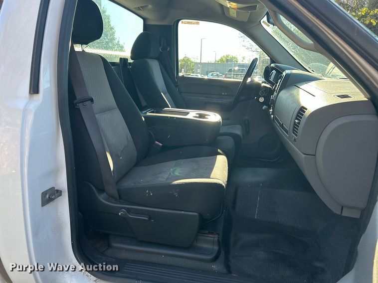 image for item MG9986 2008 Chevrolet Silverado 1500  pickup truck