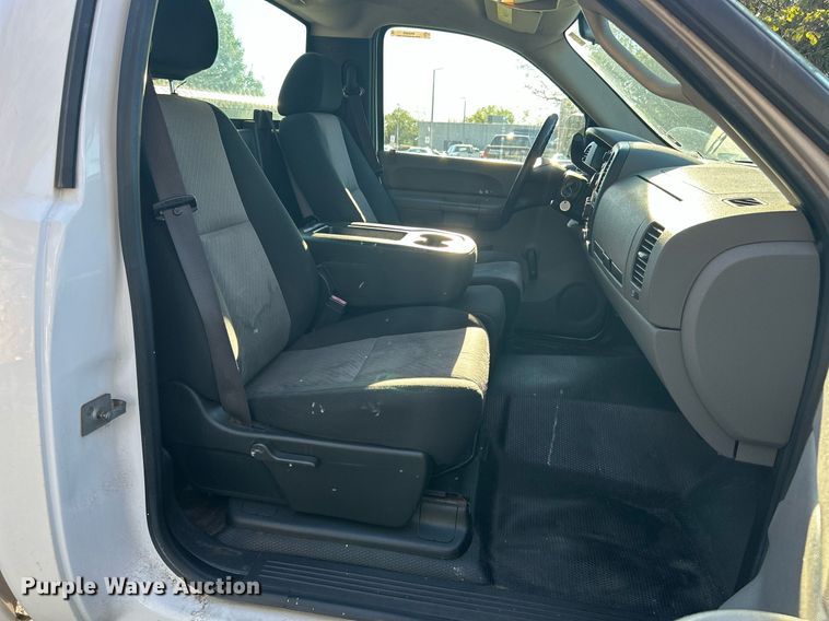 image for item MG9986 2008 Chevrolet Silverado 1500  pickup truck