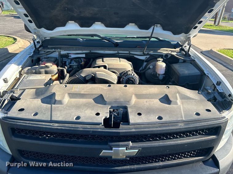 image for item MG9986 2008 Chevrolet Silverado 1500  pickup truck