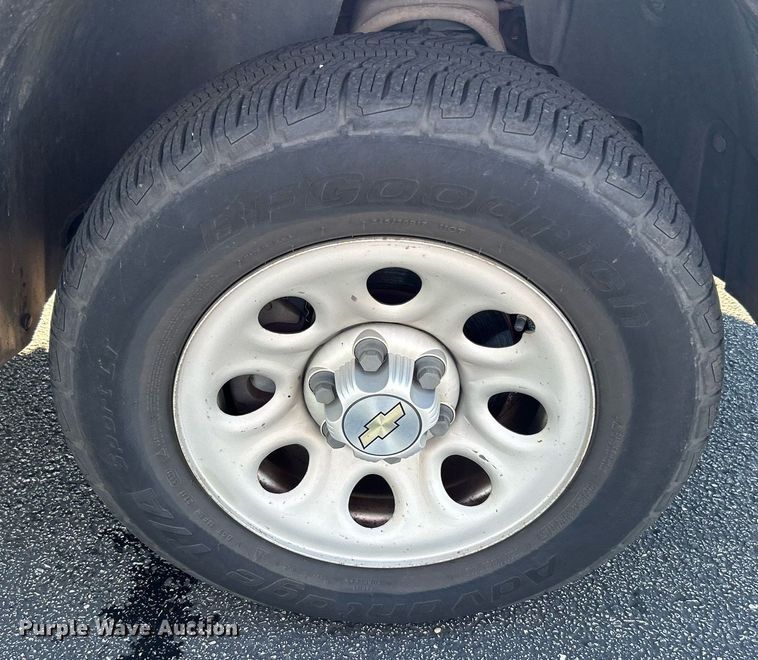 image for item MG9986 2008 Chevrolet Silverado 1500  pickup truck