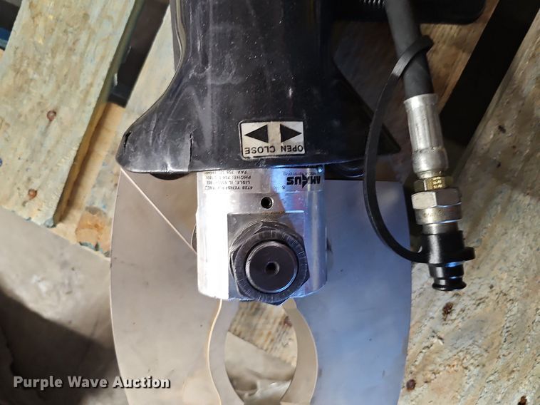 image for item MH9376 Amkus Rescue Systems  emergency response equipment