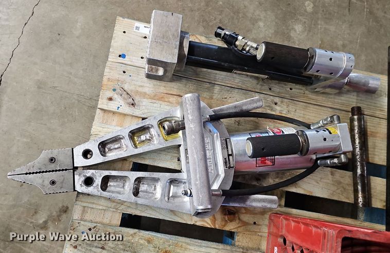 image for item MH9376 Amkus Rescue Systems  emergency response equipment