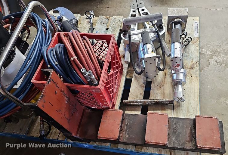 image for item MH9376 Amkus Rescue Systems  emergency response equipment