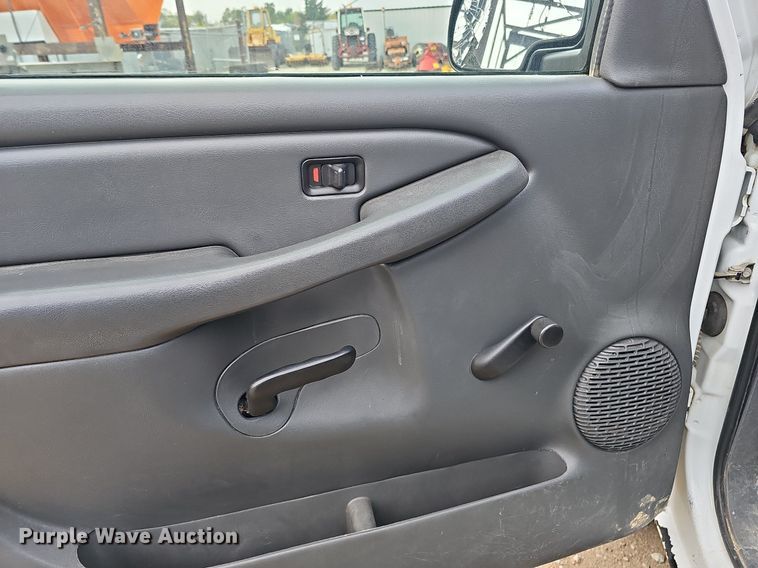 image for item MH9444 2006 Chevrolet Silverado 1500  pickup truck