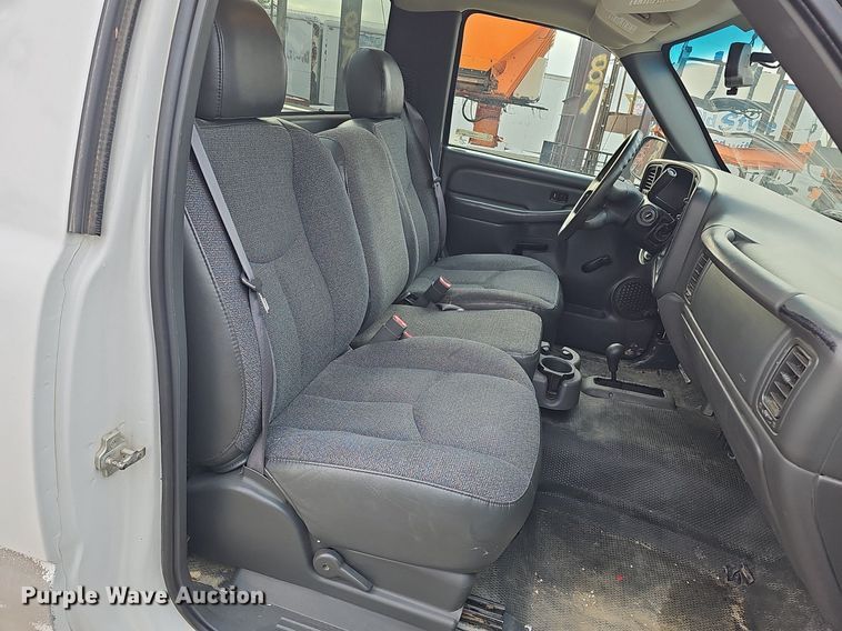 image for item MH9444 2006 Chevrolet Silverado 1500  pickup truck