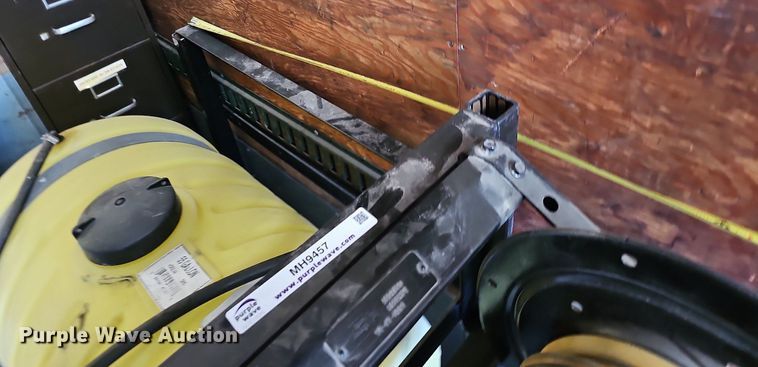 image for item MH9457 Turf sprayer