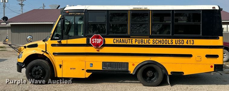 image for item ML9080 2009 Freightliner Thomas B2  school bus