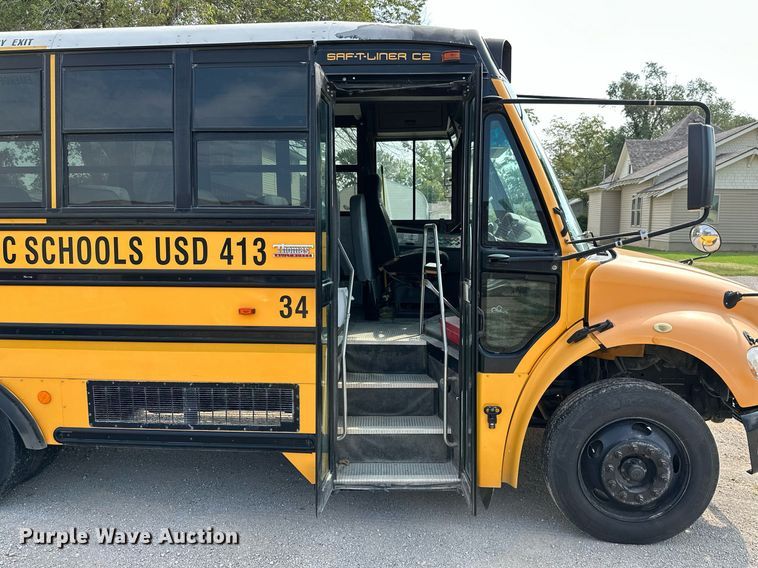 image for item ML9080 2009 Freightliner Thomas B2  school bus