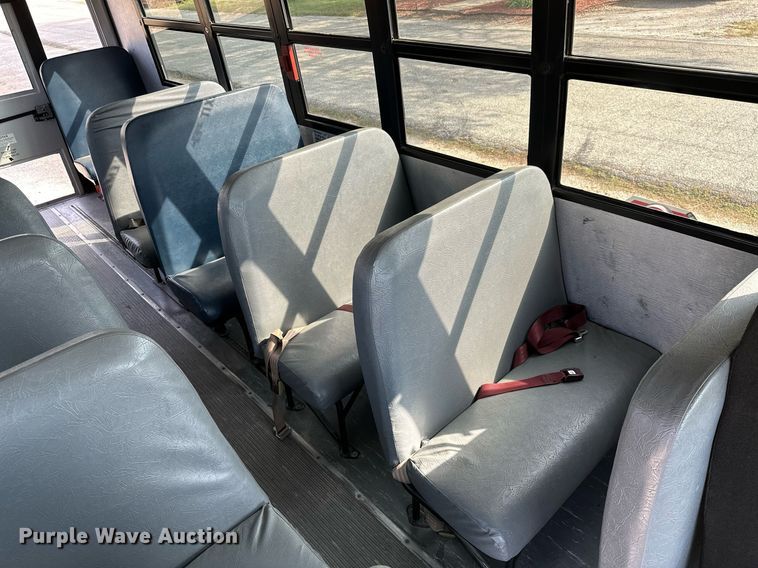 image for item ML9080 2009 Freightliner Thomas B2  school bus