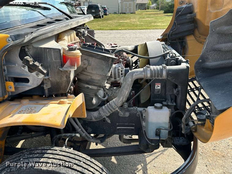 image for item ML9080 2009 Freightliner Thomas B2  school bus