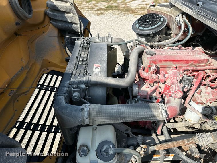 image for item ML9080 2009 Freightliner Thomas B2  school bus