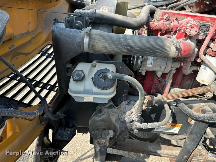 image for item ML9080 2009 Freightliner Thomas B2  school bus