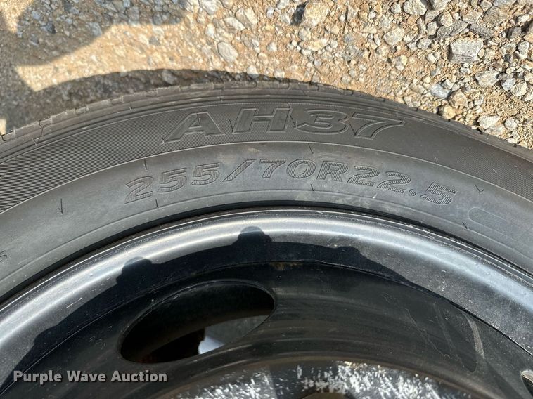 image for item ML9080 2009 Freightliner Thomas B2  school bus