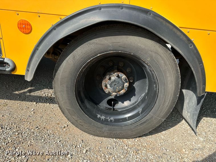 image for item ML9080 2009 Freightliner Thomas B2  school bus