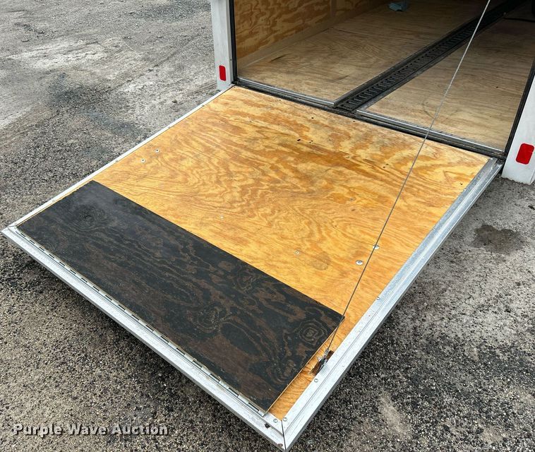 image for item MO9066 2005 Pace American CS612SAE  enclosed cargo trailer