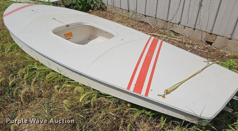 image for item MP9512 Alcort Sunfish  sailboat