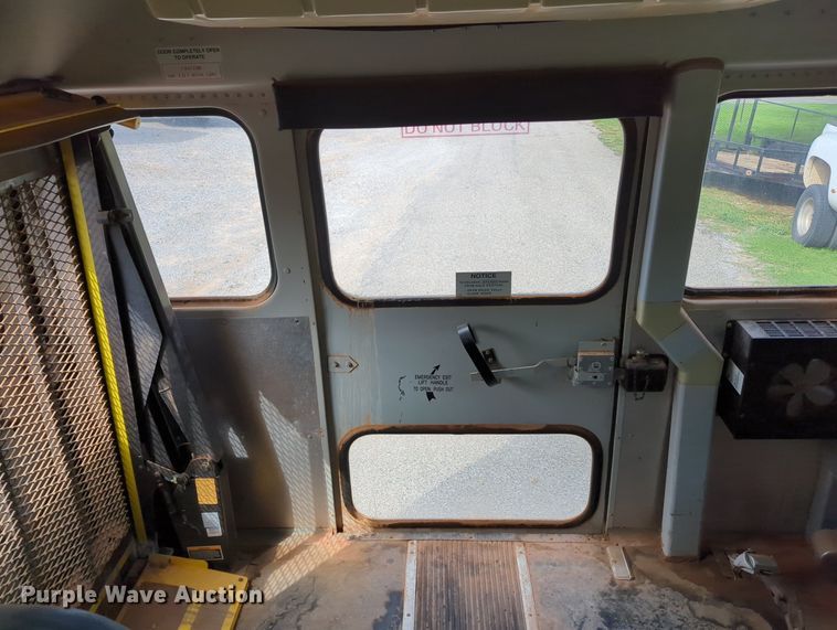 image for item MX9388 2005 Thomas Built  shuttle bus