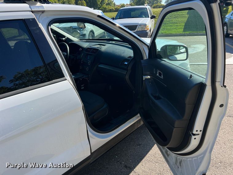 image for item NA9208 2017 Ford Explorer Police Interceptor SUV