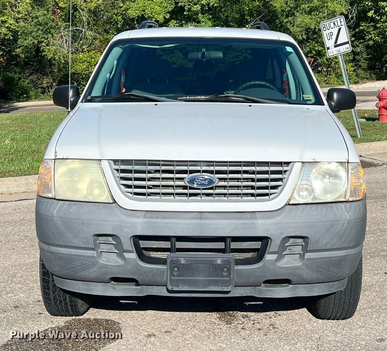 image for item NA9209 2004 Ford Explorer SUV