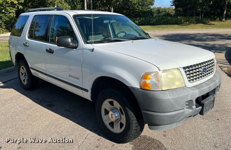 image for item NA9209 2004 Ford Explorer SUV