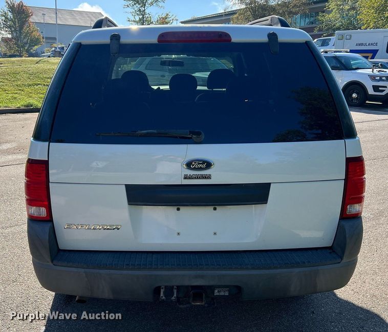 image for item NA9209 2004 Ford Explorer SUV