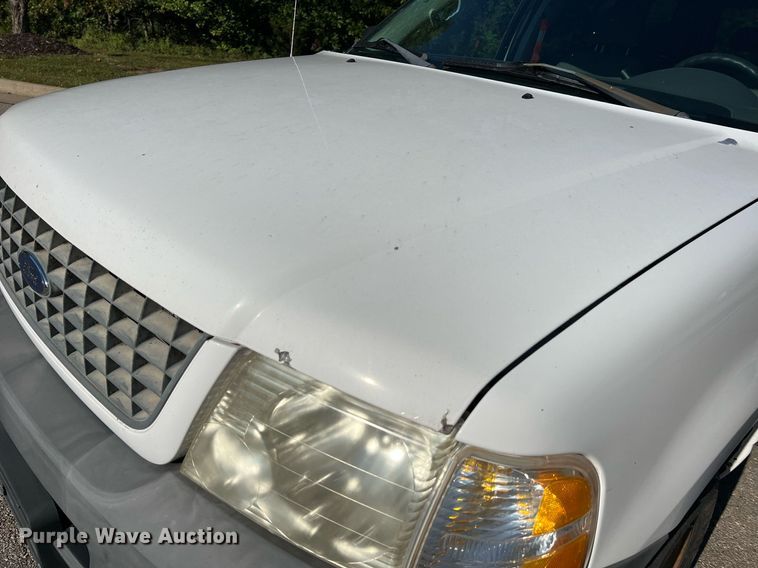 image for item NA9209 2004 Ford Explorer SUV