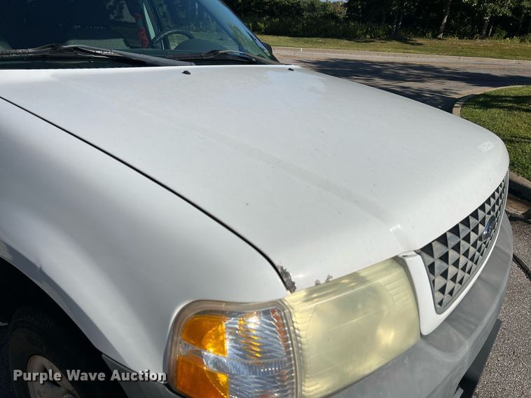 image for item NA9209 2004 Ford Explorer SUV