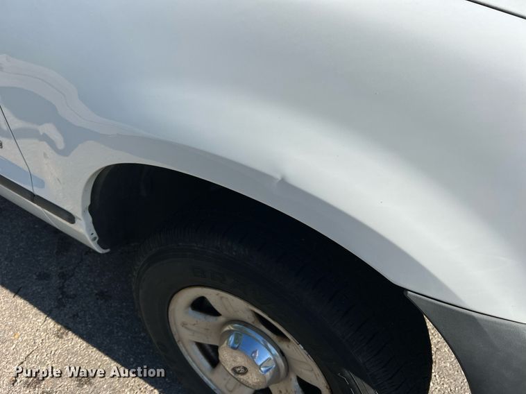 image for item NA9209 2004 Ford Explorer SUV