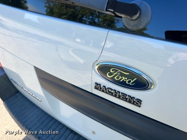 image for item NA9209 2004 Ford Explorer SUV