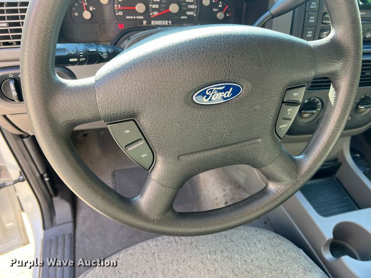 image for item NA9209 2004 Ford Explorer SUV