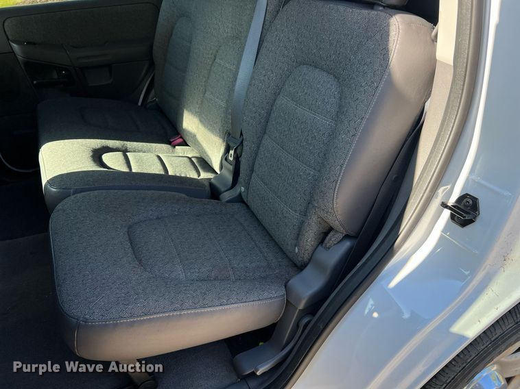 image for item NA9209 2004 Ford Explorer SUV